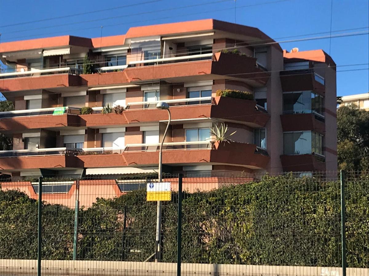 Magnifique appartement pied dans l'eau Cannes Extérieur photo